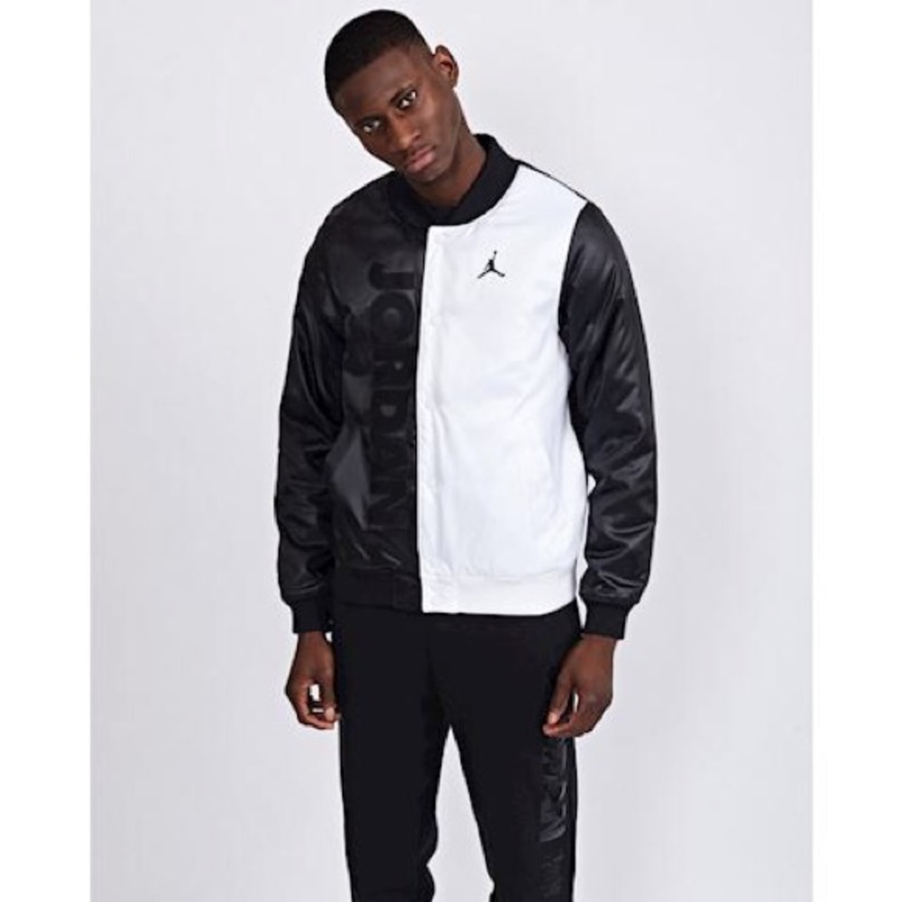 Men’s Air Jordan Legacy 11 Jacket - Picture 3 of 3